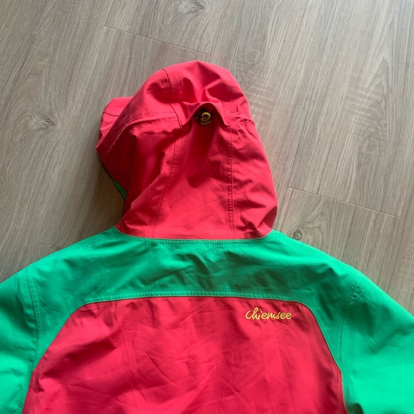 🏔 Chiemsee Bright Ski and Snowboard Jacket 🏔 - Picture 12 of 15
